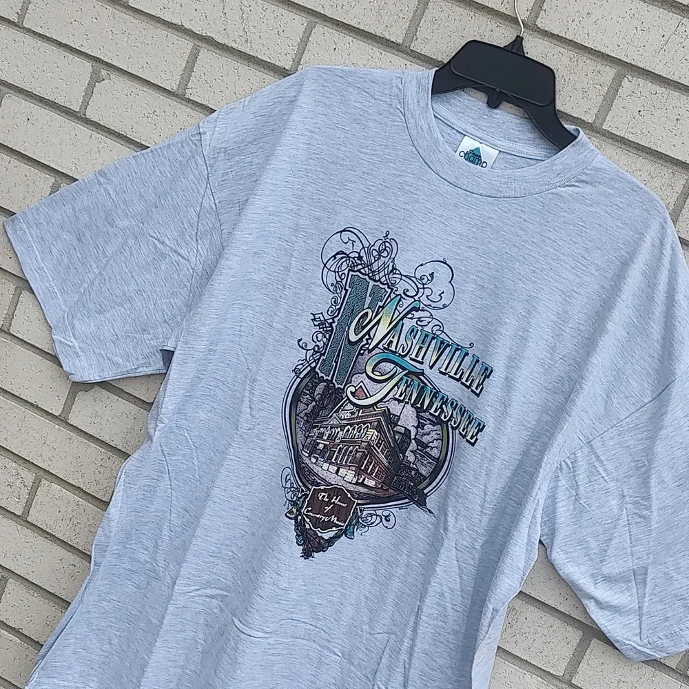 Nashville Tennessee T-shirt - Picture 6 of 9